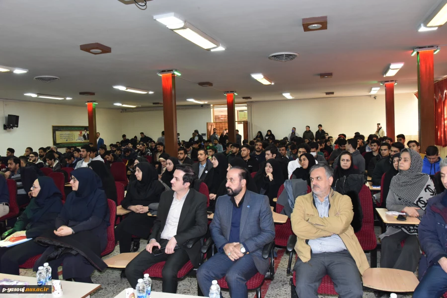 مراسم گرامی‌داشت روز دانشجو با حضور دکتر زمانی، سرپرست دانشگاه ملی مهارت در دانشکده شهید شمسی‌پور تهران برگزار شد 2