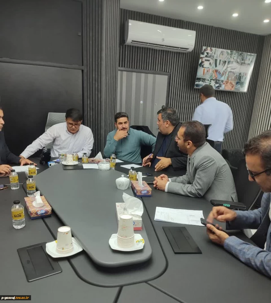 دیدار و گفتگوی رئیس دانشگاه ملی مهارت  واحد استان کهگیلویه و  بویراحمد با شهردار یاسوج 3