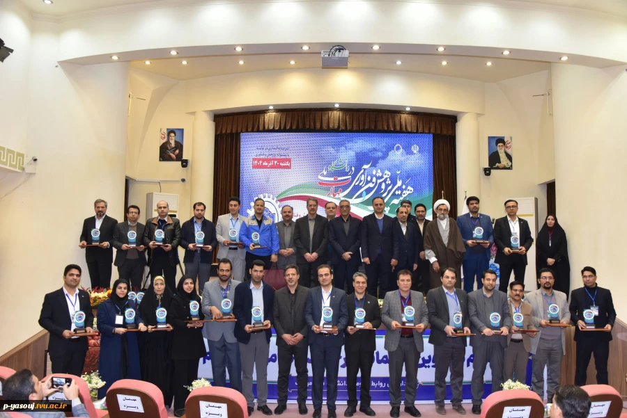 با حضور سرپرست معاونت پژوهشی وزارت علوم، تحقیقات و فناوری و رئیس دانشگاه ملی مهارت صورت گرفت؛

تجلیل از سرآمدان پژوهش و فناوری دانشگاه ملی مهارت در همایش گرامی‌داشت هفته ملی پژوهش و فناوری 2