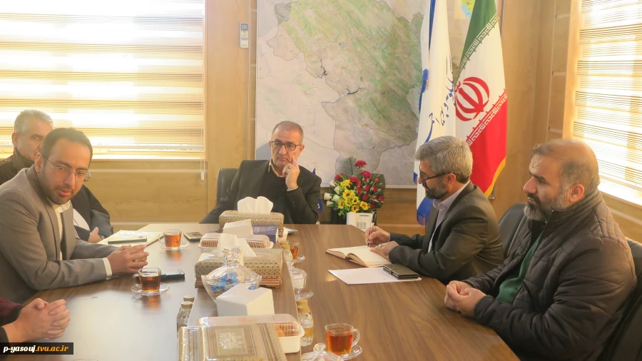 دیدار رئیس و اعضای هیات رئیسه دانشگاه ملی مهارت واحد استانی کهگیلویه و بویراحمد با استاندار کهگیلویه و بویراحمد 2