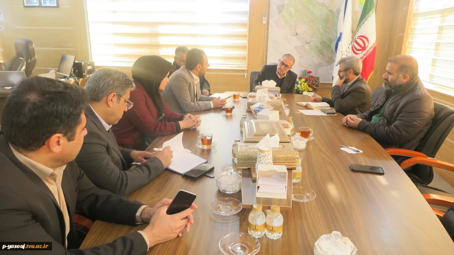دیدار رئیس و اعضای هیات رئیسه دانشگاه ملی مهارت واحد استانی کهگیلویه و بویراحمد با استاندار کهگیلویه و بویراحمد 4