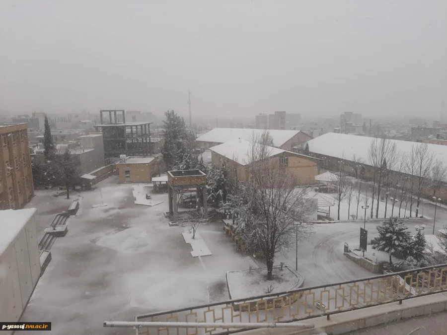 نمای برفی دانشگاه ملی مهارت استان کهگیلویه و بویراحمد در روز یکشنبه مورخه 1404/11/05 4