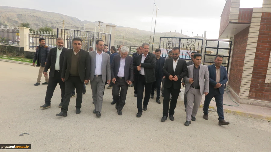 گزارش تصویری: بازدید دکتر زمانی از محل مورد نظر جهت راه اندازی آموزشکده ملی مهارت در شهر چرام  6