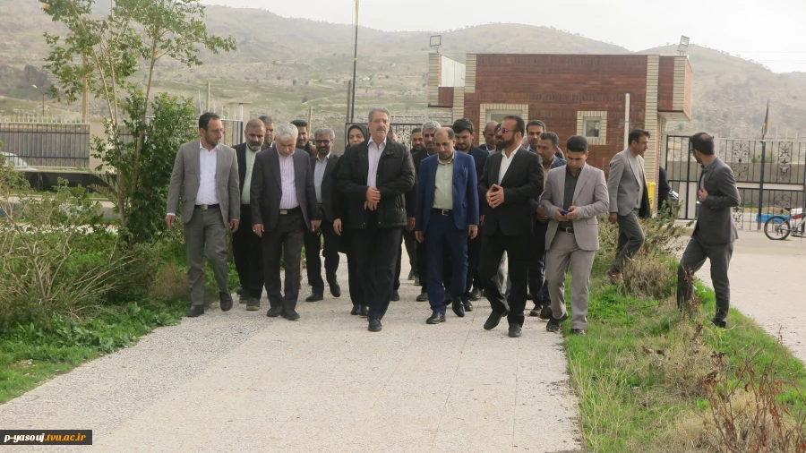 گزارش تصویری: بازدید دکتر زمانی از محل مورد نظر جهت راه اندازی آموزشکده ملی مهارت در شهر چرام  7