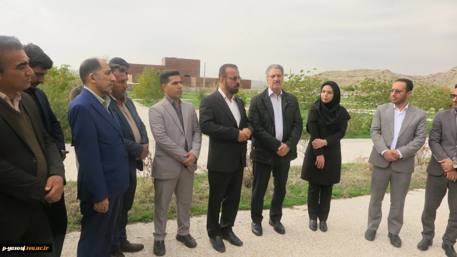 گزارش تصویری: بازدید دکتر زمانی از محل مورد نظر جهت راه اندازی آموزشکده ملی مهارت در شهر چرام  13