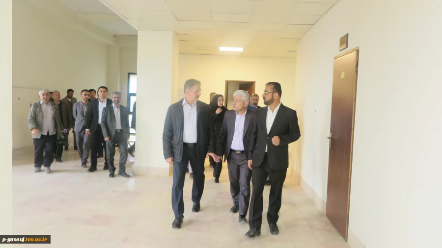 گزارش تصویری: بازدید دکتر زمانی از محل مورد نظر جهت راه اندازی آموزشکده ملی مهارت در شهر چرام  19