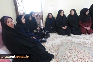 دیدار رئیس و کارکنان دانشگاه ملی مهارت استان کهگیلویه و بویراحمد با خانواده شهیده پوران قلی پور از شهدای جنگ رمضان 5