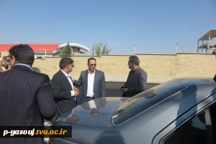 بازدید معاون هماهنگی امور عمرانی استانداری کهگیلویه و بویراحمد از روند انجام آسفالت خیابان دانشگاه 3
