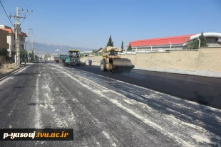 بازدید معاون هماهنگی امور عمرانی استانداری کهگیلویه و بویراحمد از روند انجام آسفالت خیابان دانشگاه 8